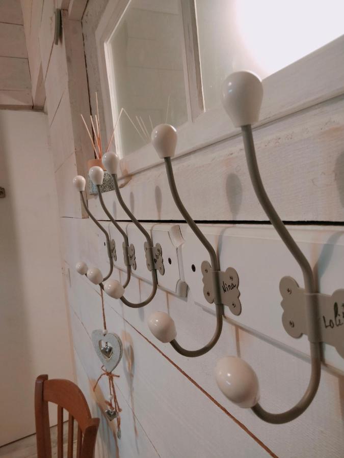 Chambre Familiale Anna "Mon Lit Au Pre" , Jusqu'A 4 Adultes Et 2 Enfants Avec Piscine Familles, Couples Ou Femmes Seulement Pontours Esterno foto